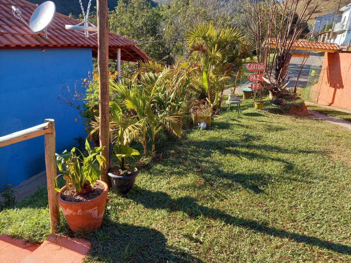 Chales Encantos De Cunha Azul Exteriér fotografie